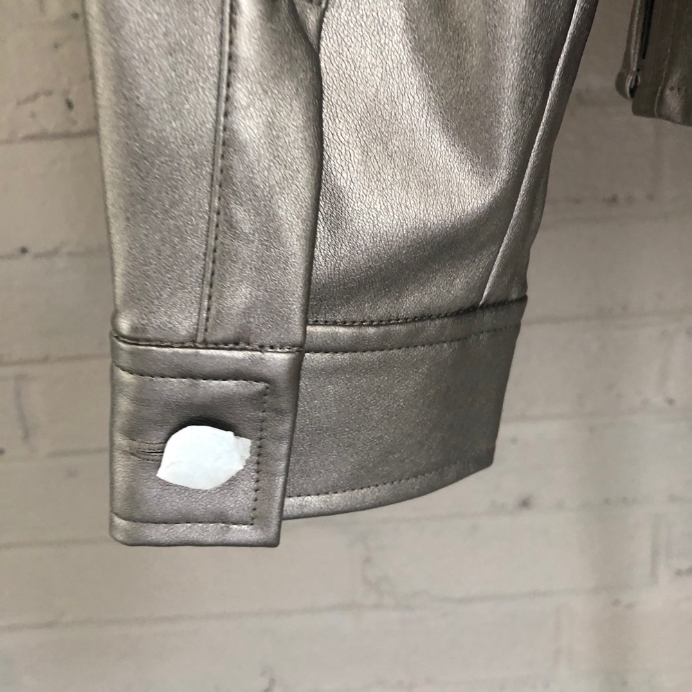 Susan Graver NWT Faux leather button down shirt S - Picture 5 of 9